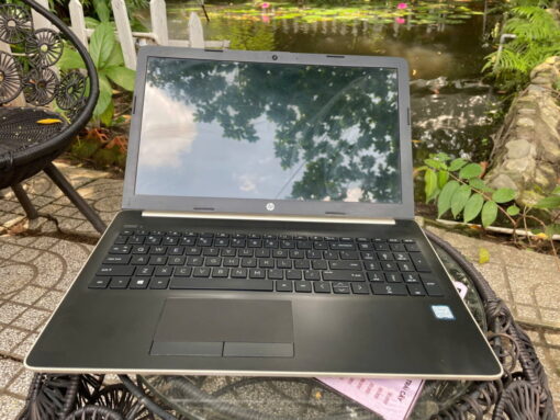 Laptop cũ HP 15 da0058TU i5 8250U ram 8g ssd 240