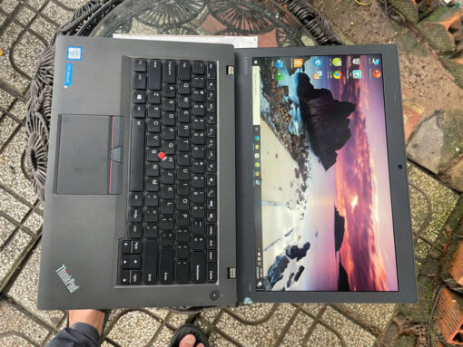 Laptop xách tay lenovo Thinkpad i5 6300 RAM 8G SSD 256 máy like new 99 %